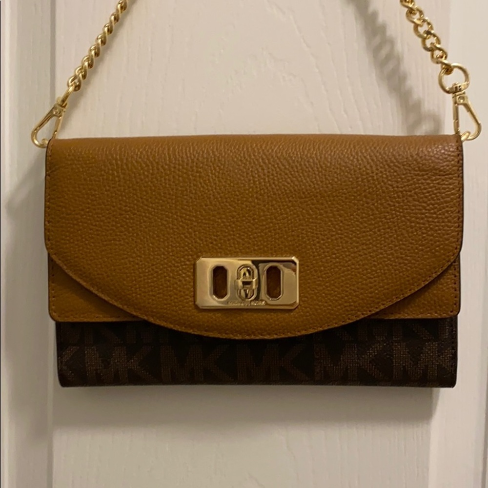 Michael Kors Wallet Clutch Crossbody